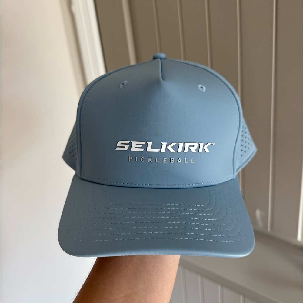 (NWOT) Selkirk Tucker hat